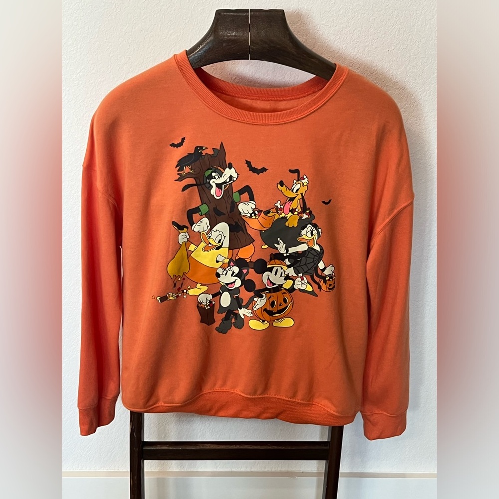 Disney Women's Mickey & Friends Halloween Sweatshirt Medium